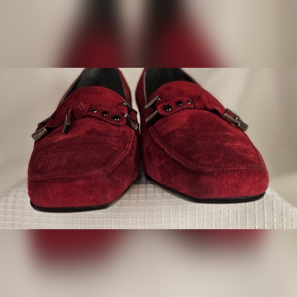 *EUC* Stuart Weitzman Suede Shoes - Picture 7 of 9